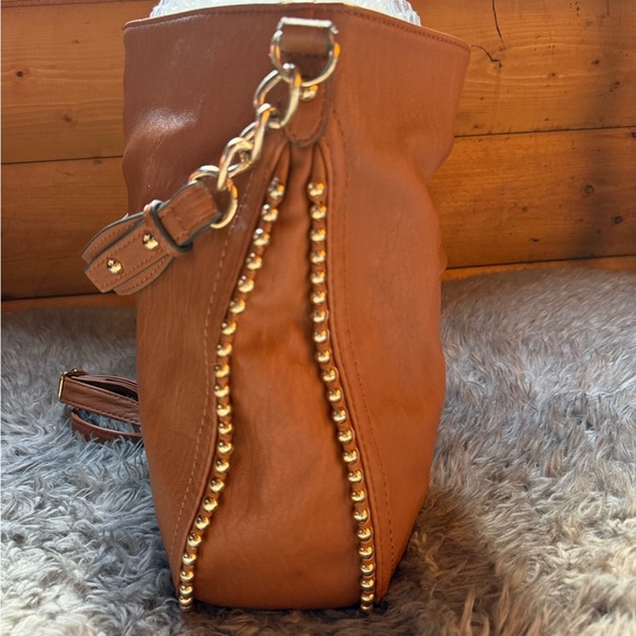 Jessica Simpson Camile Convertible Hobo Bag. Shoulder or crossbody style - Picture 5 of 9